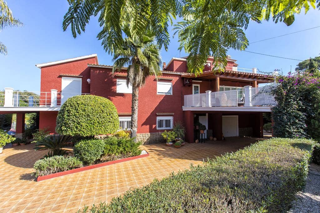 7 bedroom Villa for sale in Denia with pool garage - € 1,395,000 (Ref: 7378497)