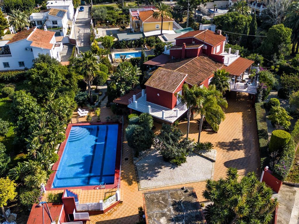 7 bedroom Villa for sale in Denia with pool garage - € 1,395,000 (Ref: 7378497)