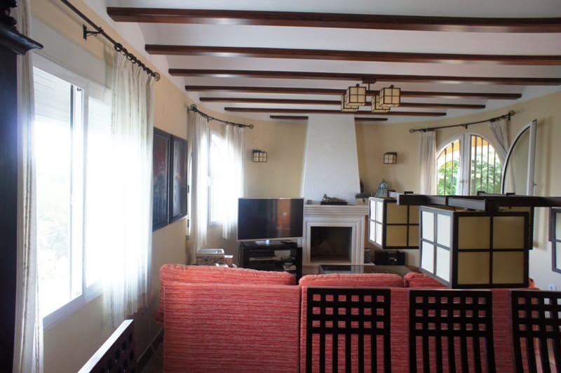 4 bedroom Villa for sale in Pedreguer with pool garage - € 626,000 (Ref: 7553031)