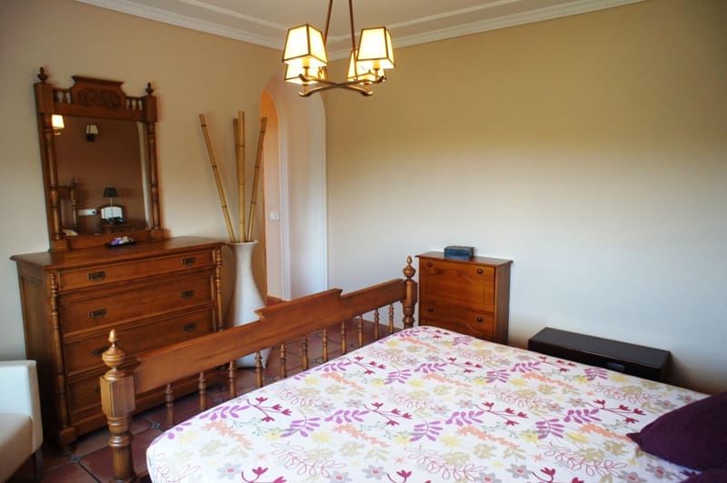 4 bedroom Villa for sale in Pedreguer with pool garage - € 626,000 (Ref: 7553031)