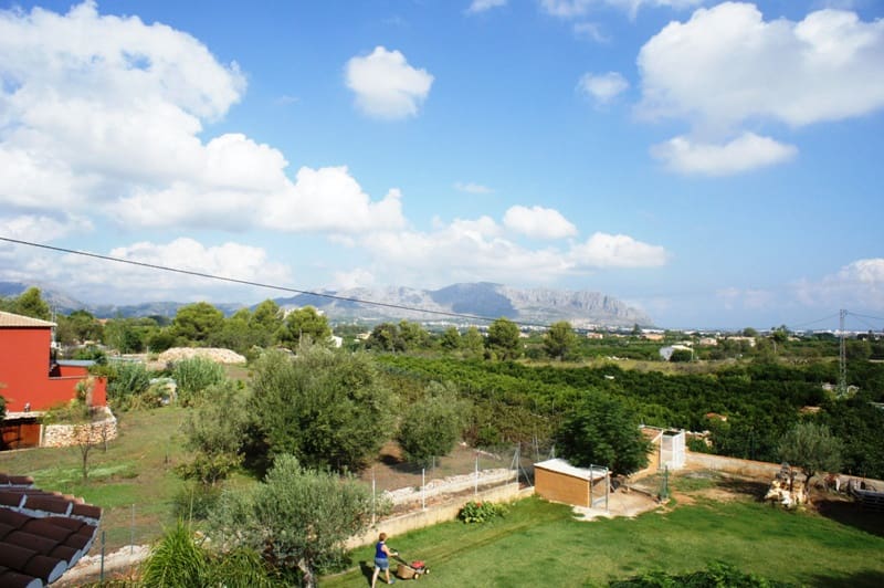 4 bedroom Villa for sale in Pedreguer with pool garage - € 626,000 (Ref: 7553031)