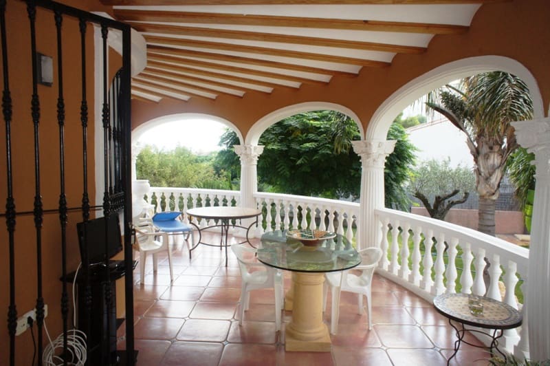 4 bedroom Villa for sale in Pedreguer with pool garage - € 626,000 (Ref: 7553031)