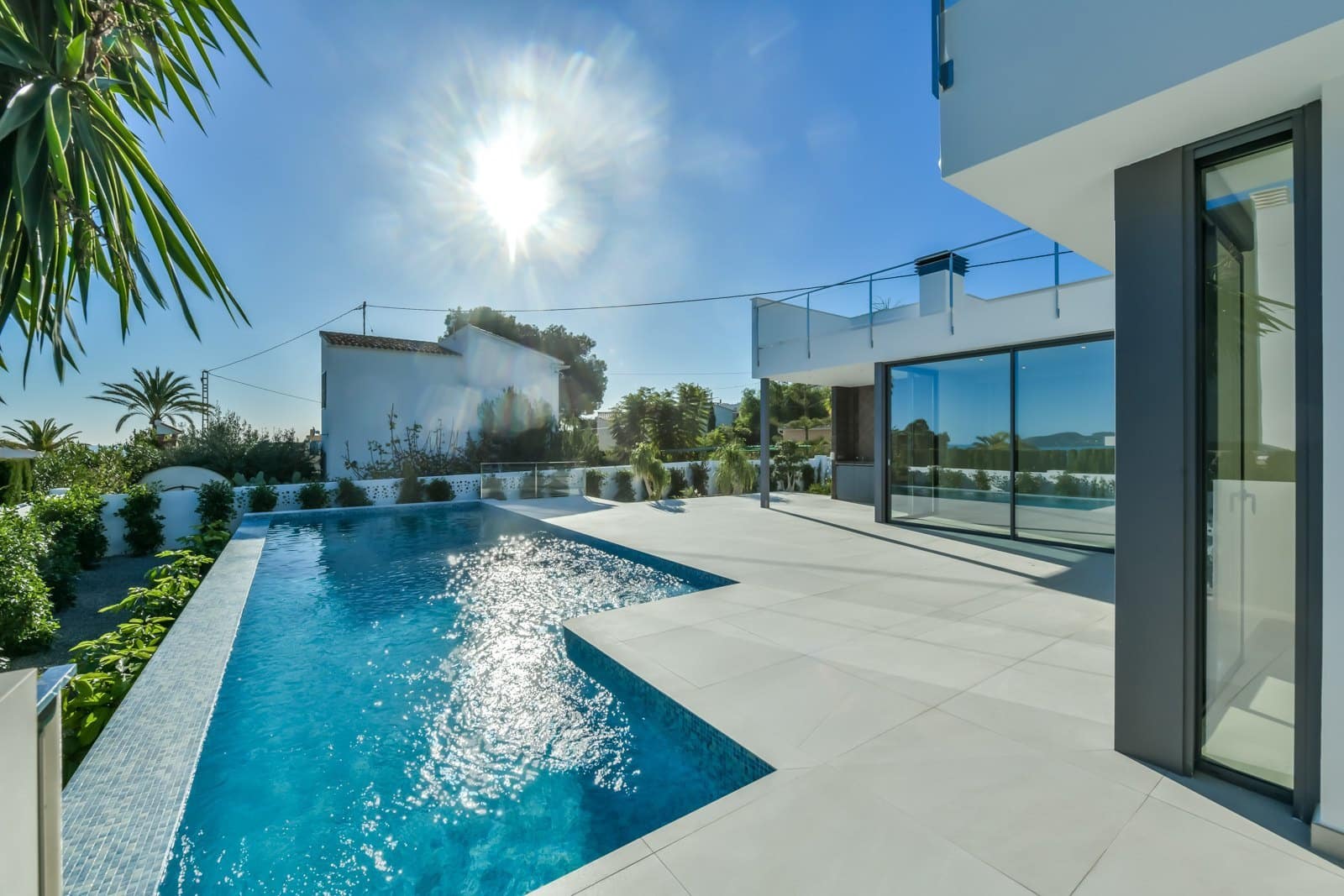 4 bedroom Villa for sale in Calpe / Calp with pool garage - € 1,700,000 (Ref: 7720937)
