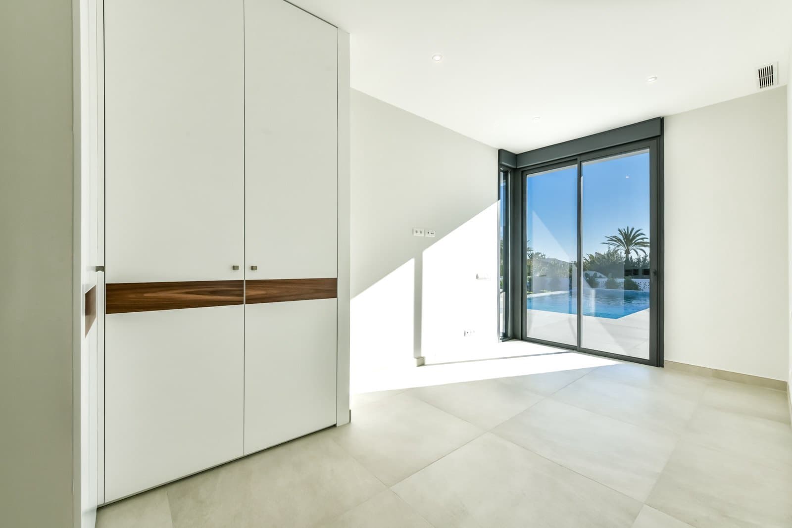 4 bedroom Villa for sale in Calpe / Calp with pool garage - € 1,700,000 (Ref: 7720937)