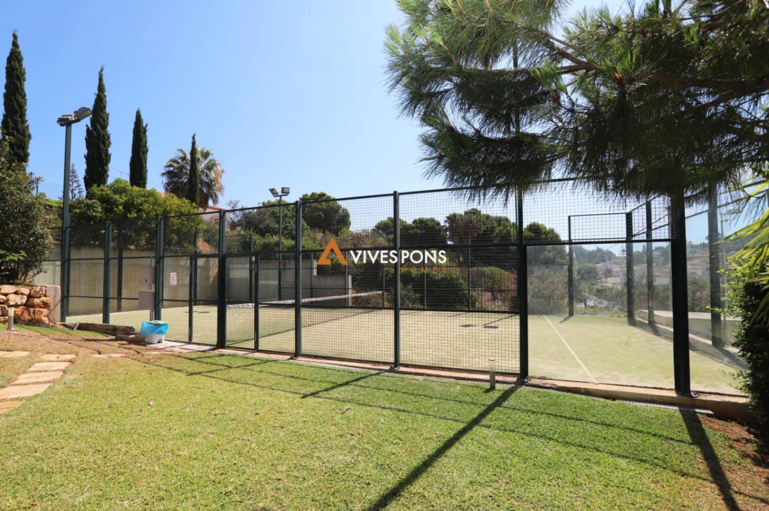 4 soveværelse Rækkehus til salg i Denia med swimmingpool garage - € 549.000 (Ref: 7918085)