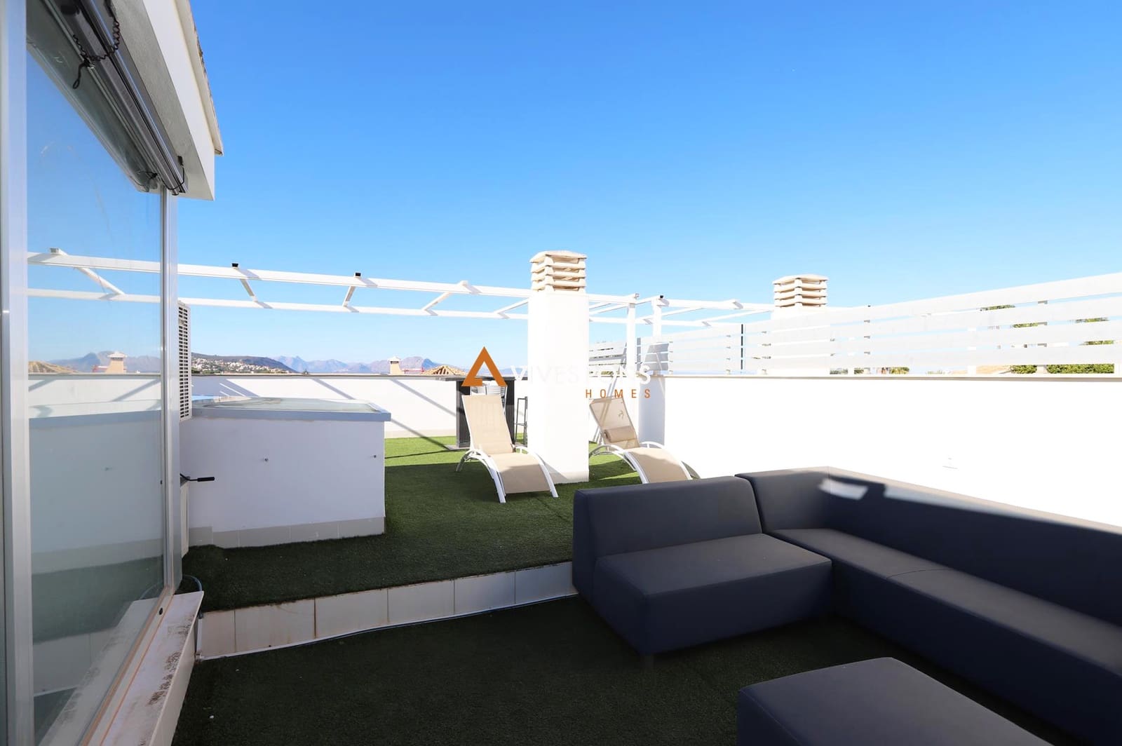 4 soveværelse Rækkehus til salg i Denia med swimmingpool garage - € 549.000 (Ref: 7918085)