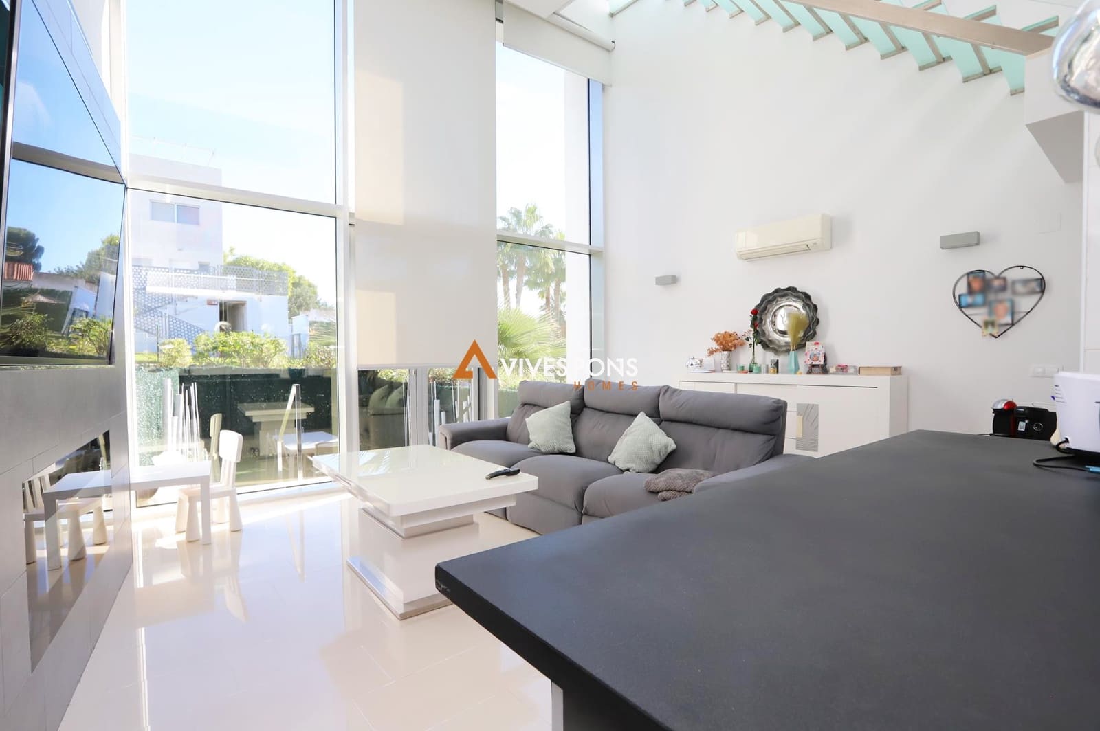 4 soveværelse Rækkehus til salg i Denia med swimmingpool garage - € 549.000 (Ref: 7918085)