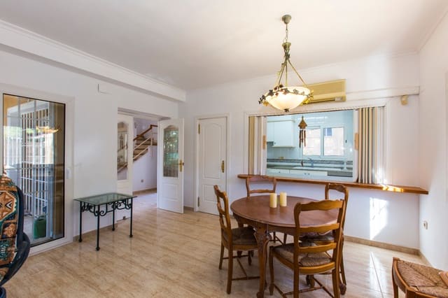 3 slaapkamer Villa te koop in Las Rotas / Les Rotes, Dénia met garage - € 769.000 (Ref: 8002897)