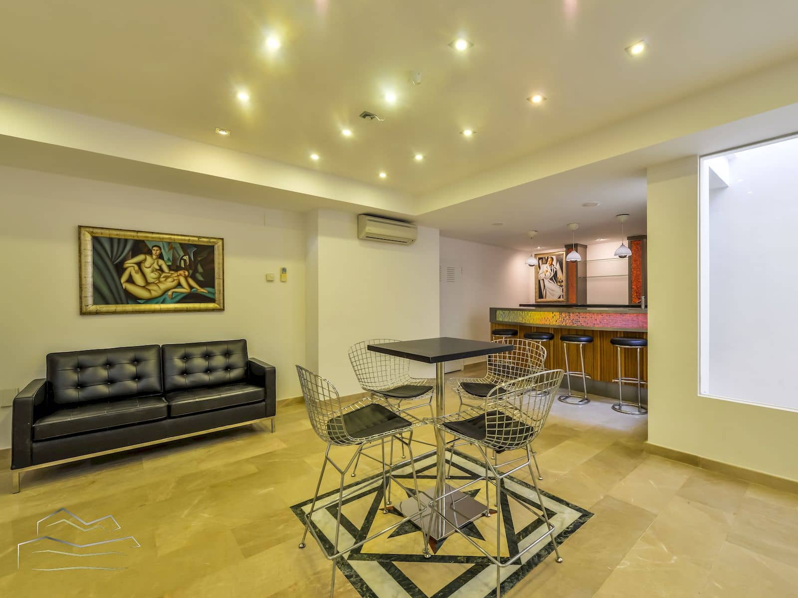 4 bedroom Villa for sale in Benissa with pool garage - € 1,900,000 (Ref: 8092790)