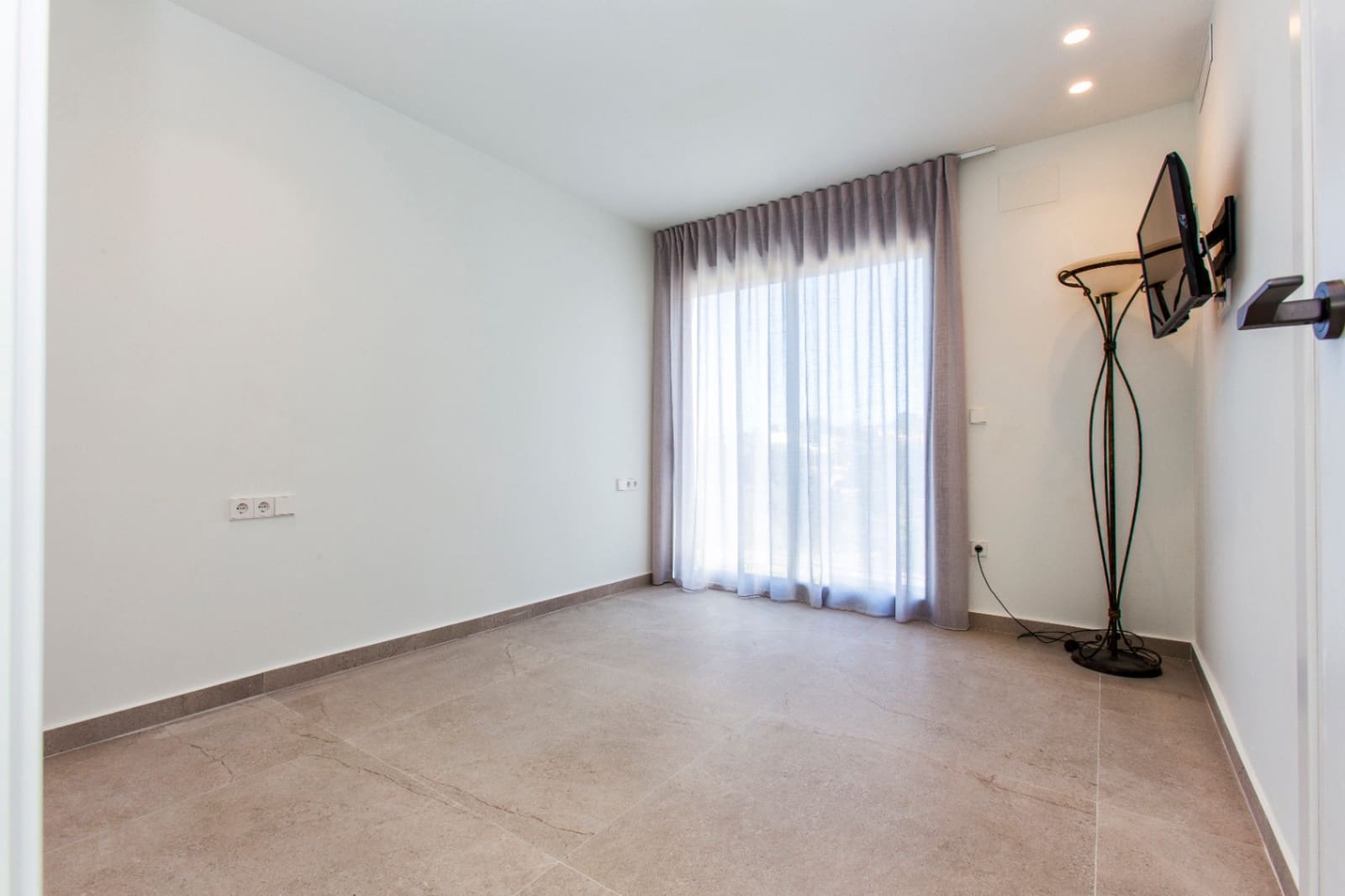 Chalet de 4 habitaciones en Dénia en venta con piscina garaje - 1.795.000 € (Ref: 8182164)