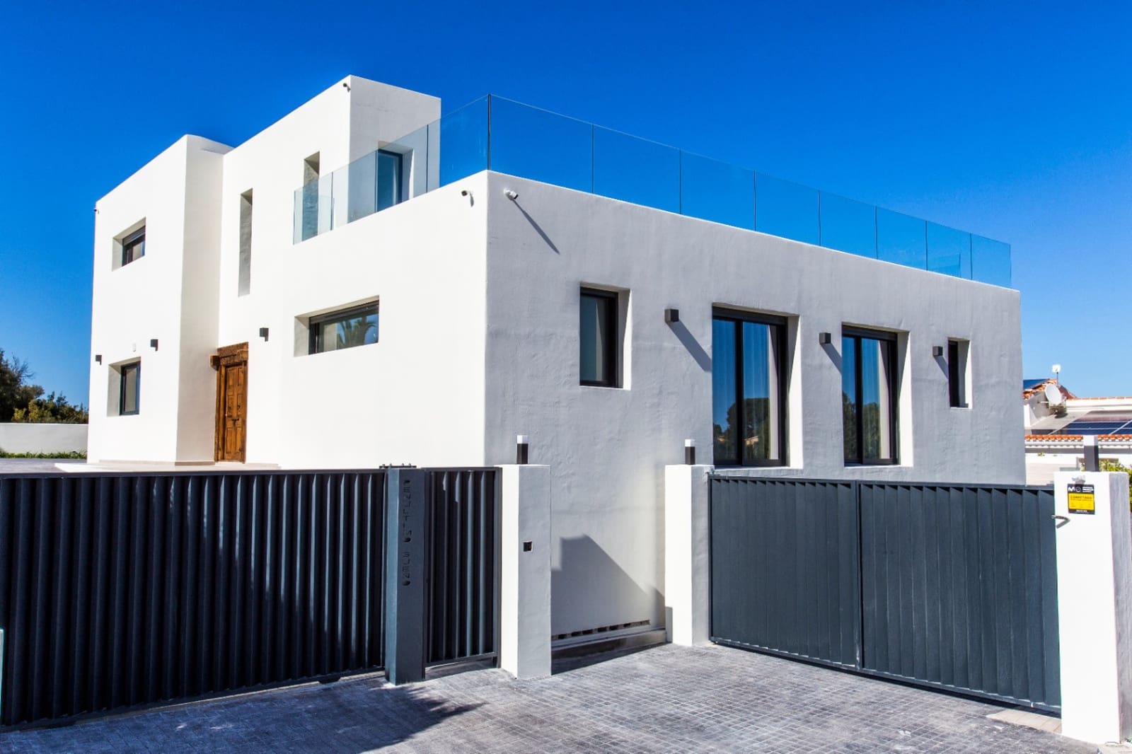 Chalet de 4 habitaciones en Dénia en venta con piscina garaje - 1.795.000 € (Ref: 8182164)