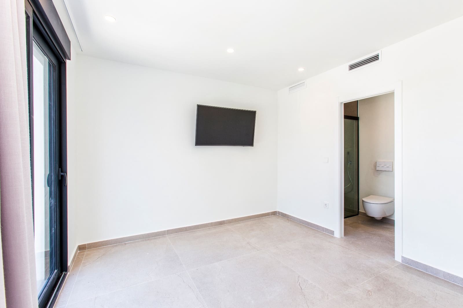 Chalet de 4 habitaciones en Dénia en venta con piscina garaje - 1.795.000 € (Ref: 8182164)