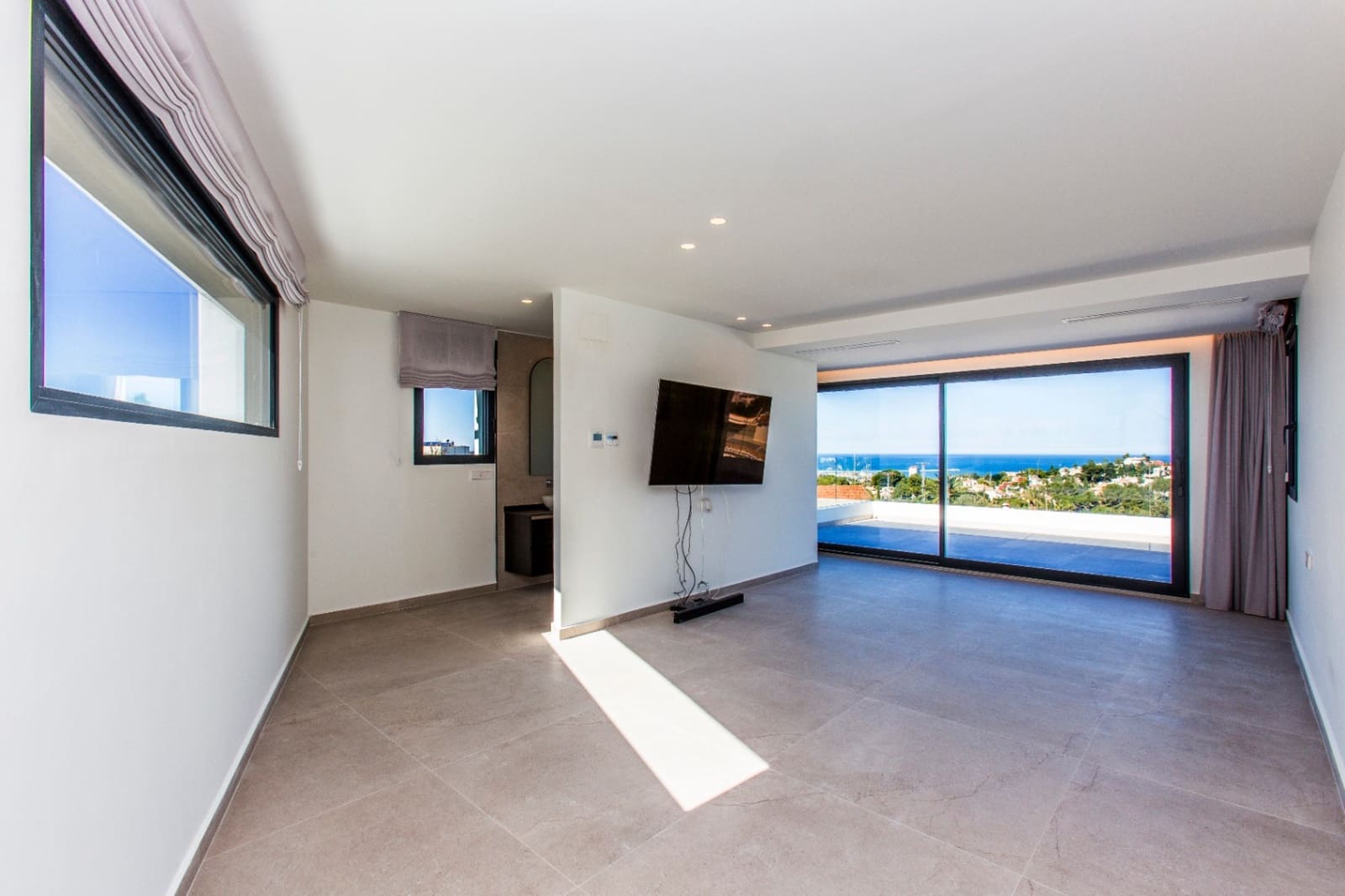 4 chambre Villa/Maison à vendre à Denia avec piscine garage - 1 795 000 € (Ref: 8182164)