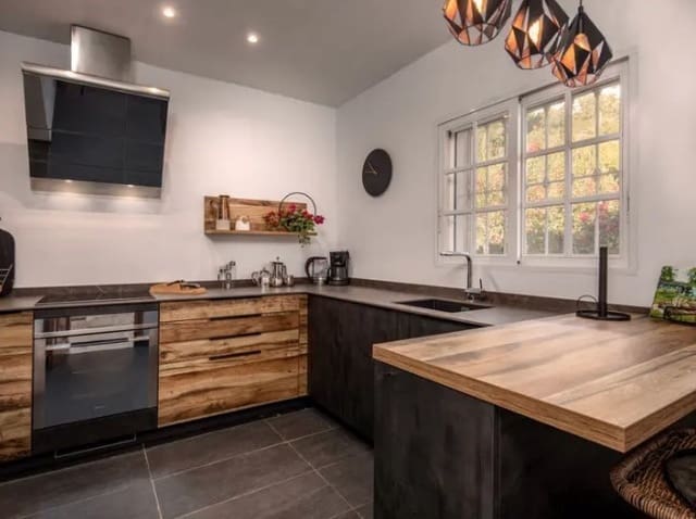 7 Zimmer Villa zu verkaufen in El Montgó, Dénia mit Pool - 960.000 € (Ref: 8246080)