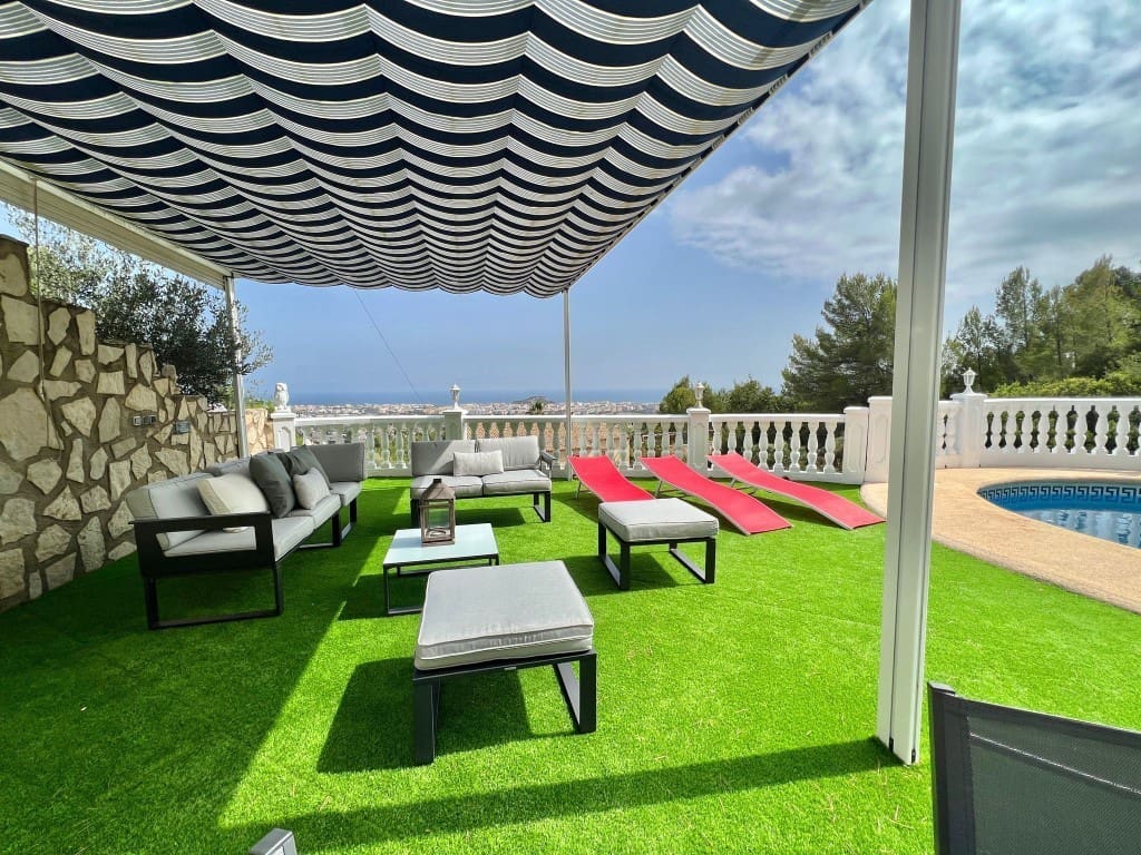 4 bedroom Villa for sale in Denia with pool - € 510,000 (Ref: 8246081)