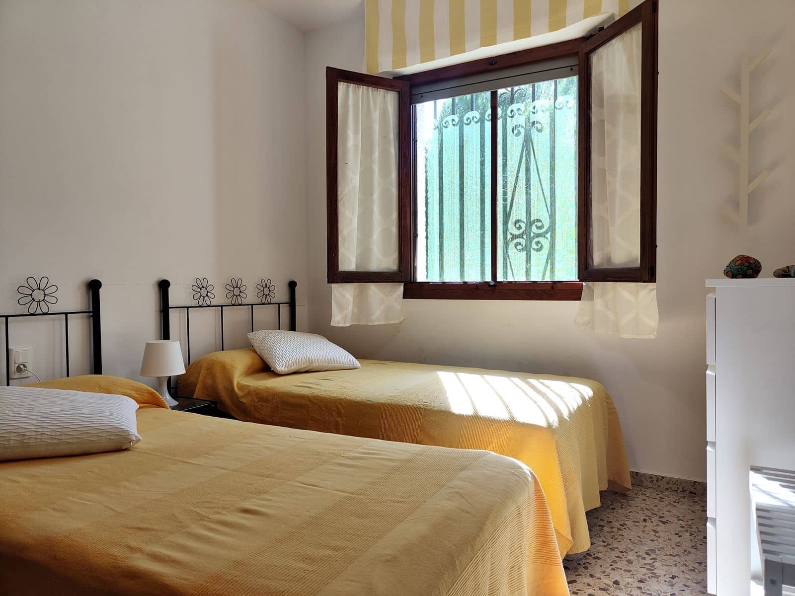 5 sypialnia Willa na sprzedaż w Denia z basenem garażem - 1 285 000 € (Ref: 8405956)