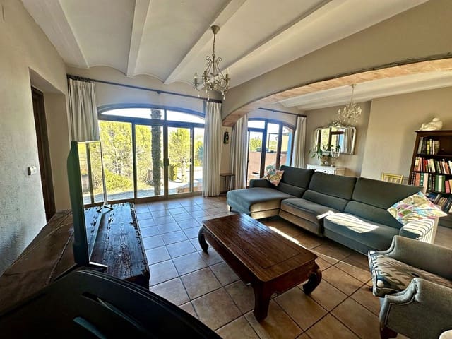 10 bedroom Finca/Country House for sale in Jalón / Xaló - € 1,115,000 (Ref: 8405958)