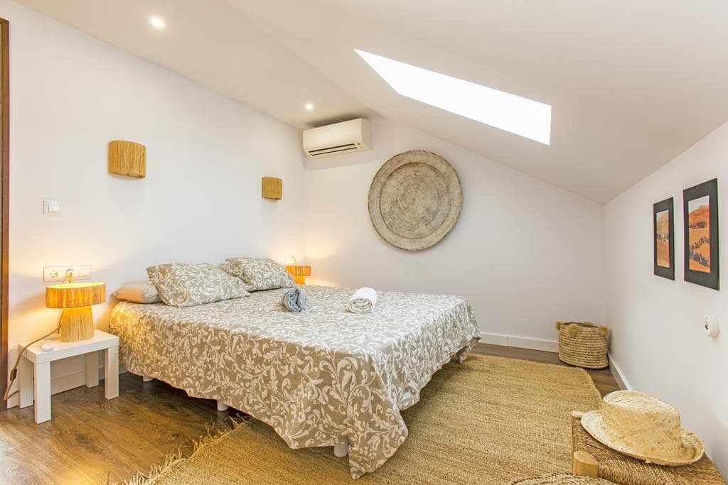 4 bedroom Villa for sale in Denia with pool garage - € 980,000 (Ref: 8447589)