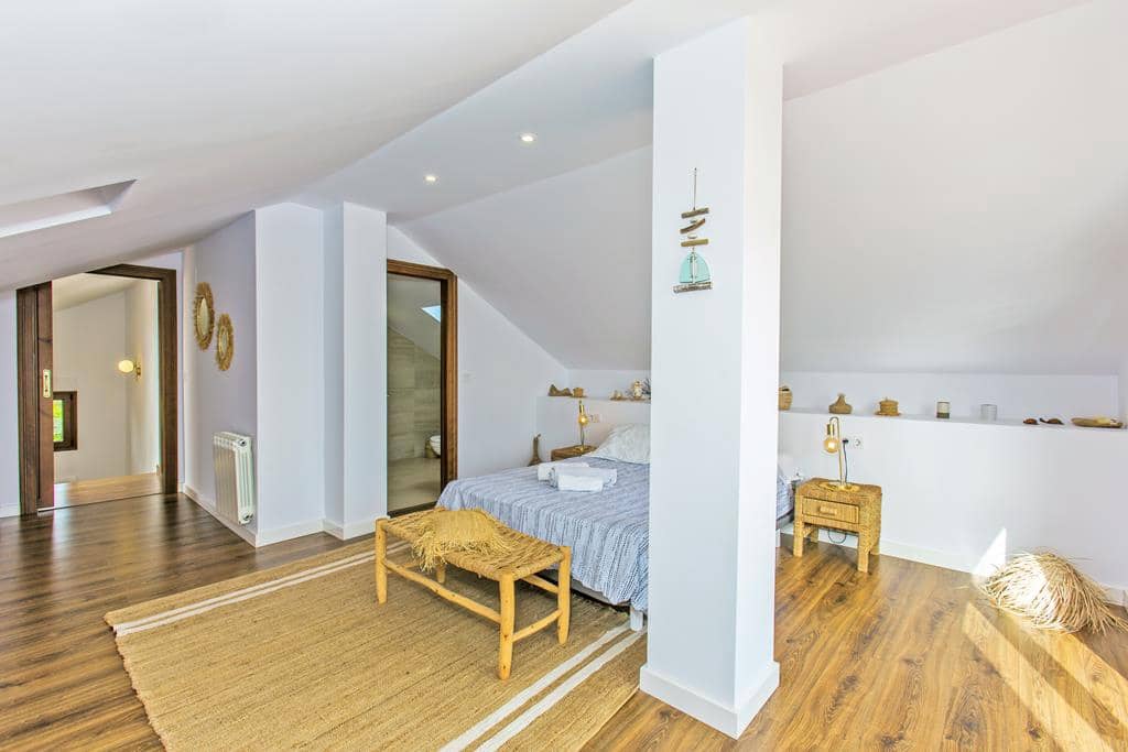 4 bedroom Villa for sale in Denia with pool garage - € 980,000 (Ref: 8447589)