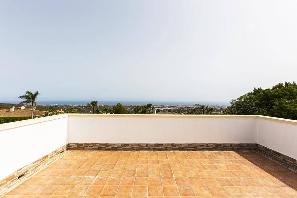 4 bedroom Villa for sale in Denia with pool garage - € 980,000 (Ref: 8447589)