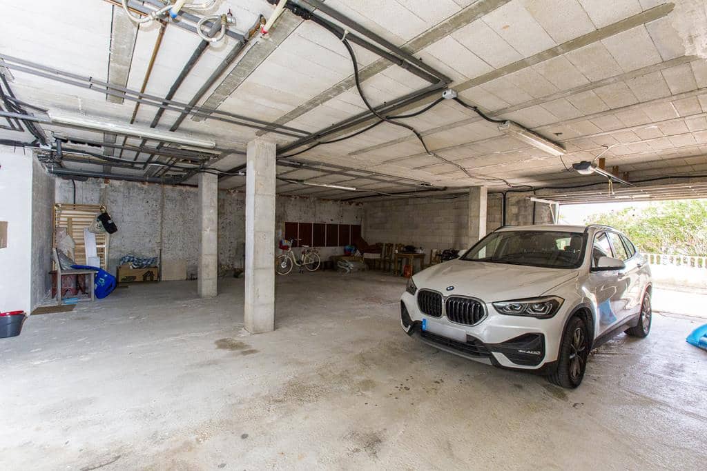 4 bedroom Villa for sale in Denia with pool garage - € 980,000 (Ref: 8447589)