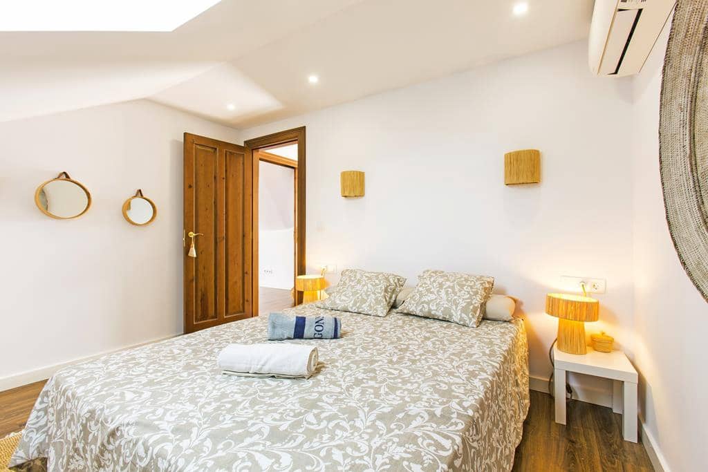 4 bedroom Villa for sale in Denia with pool garage - € 980,000 (Ref: 8447589)