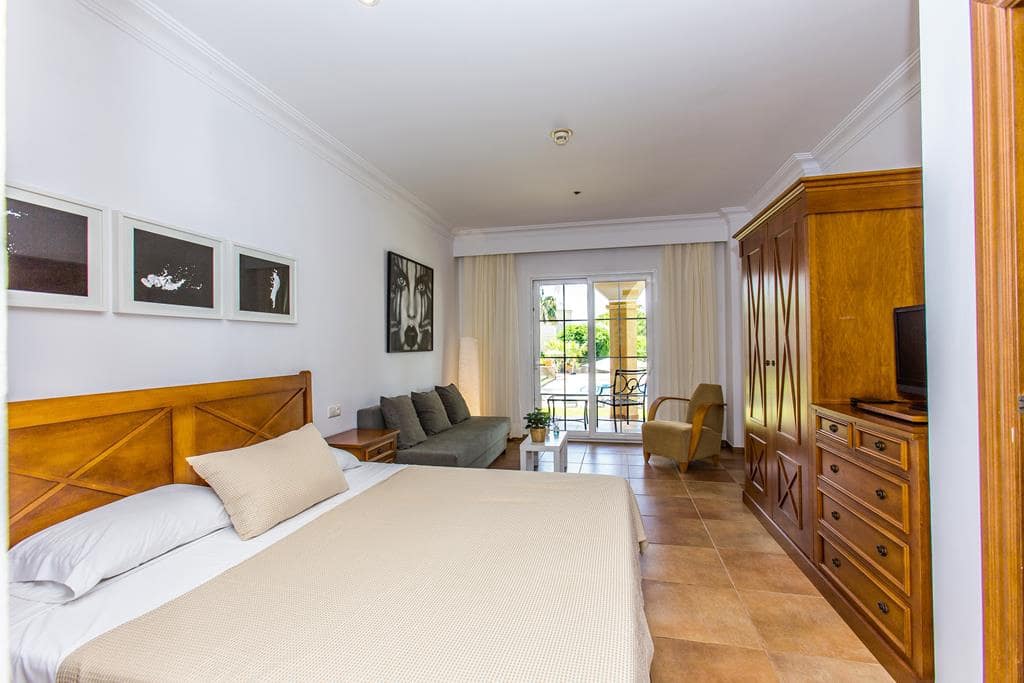 2 bedroom Apartment for sale in Denia with pool garage - € 465,000 (Ref: 8459062)