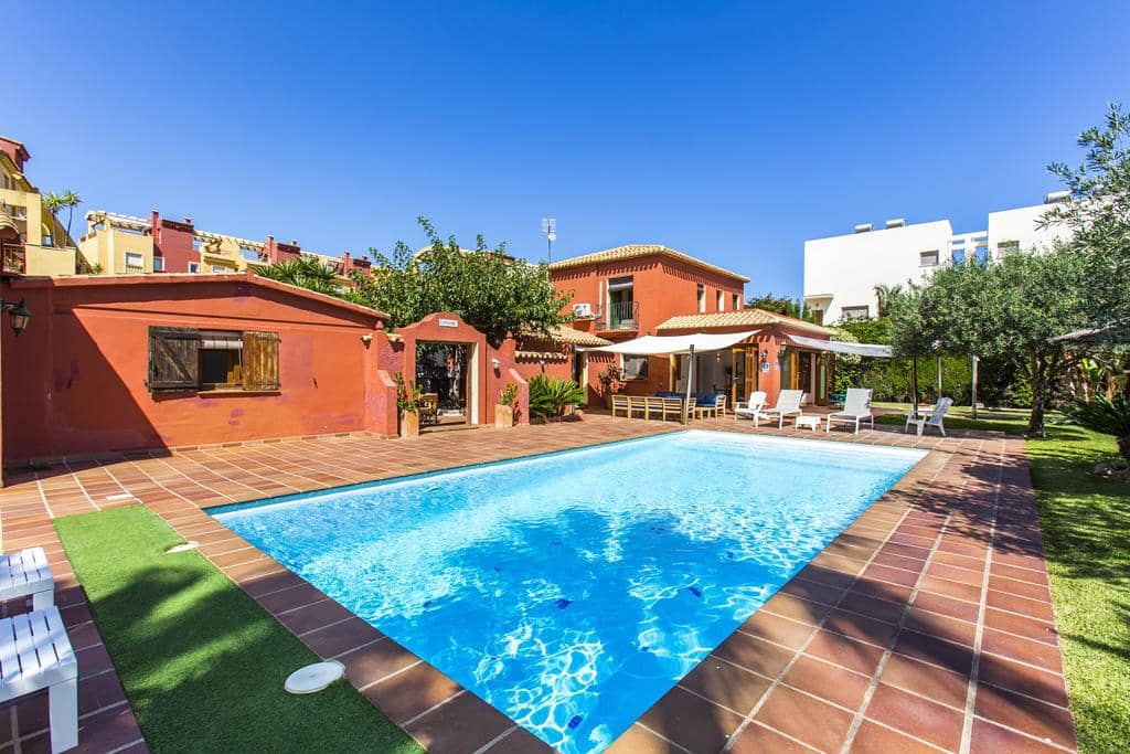 5 makuuhuone Huvila myytävänä paikassa Denia mukana uima-altaan 
autotalli - 1 045 000 € (Ref: 8525116)