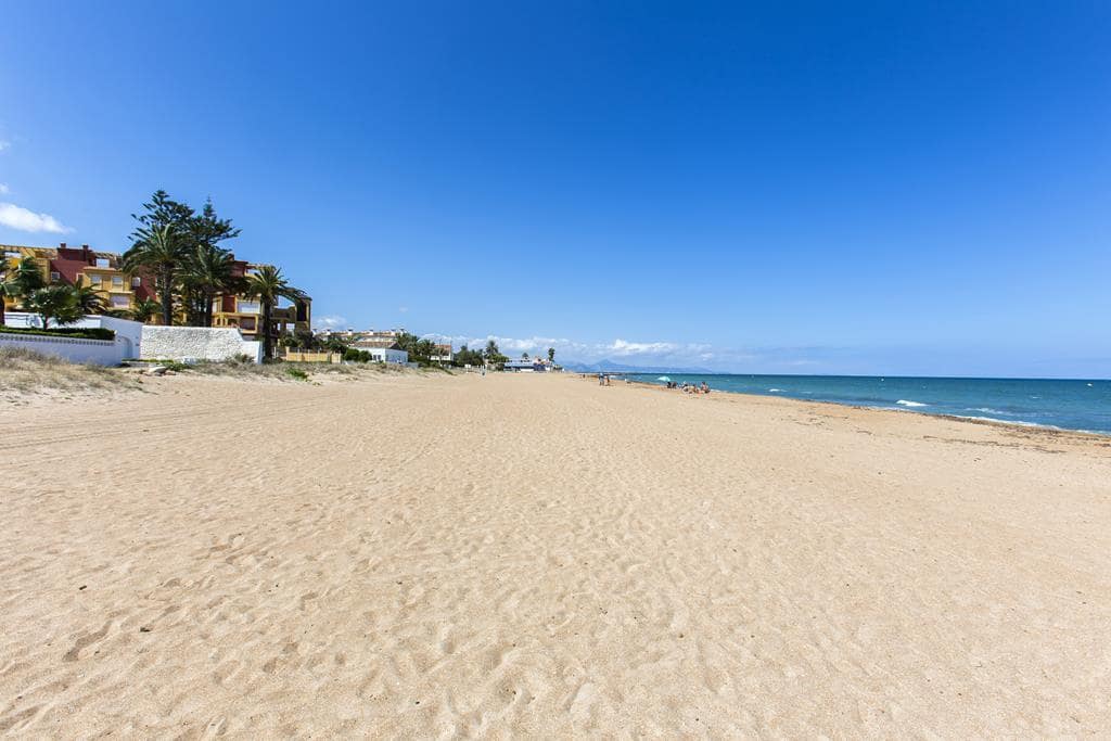 Chalet de 5 habitaciones en Dénia en venta con piscina garaje - 1.045.000 € (Ref: 8525116)