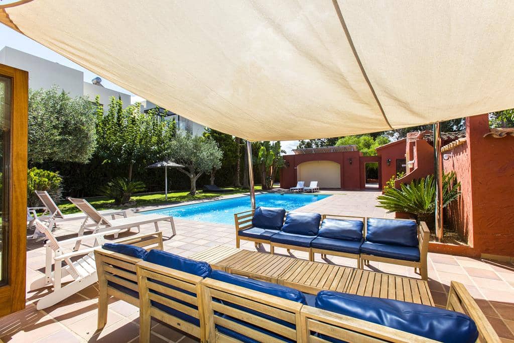Chalet de 5 habitaciones en Dénia en venta con piscina garaje - 1.045.000 € (Ref: 8525116)