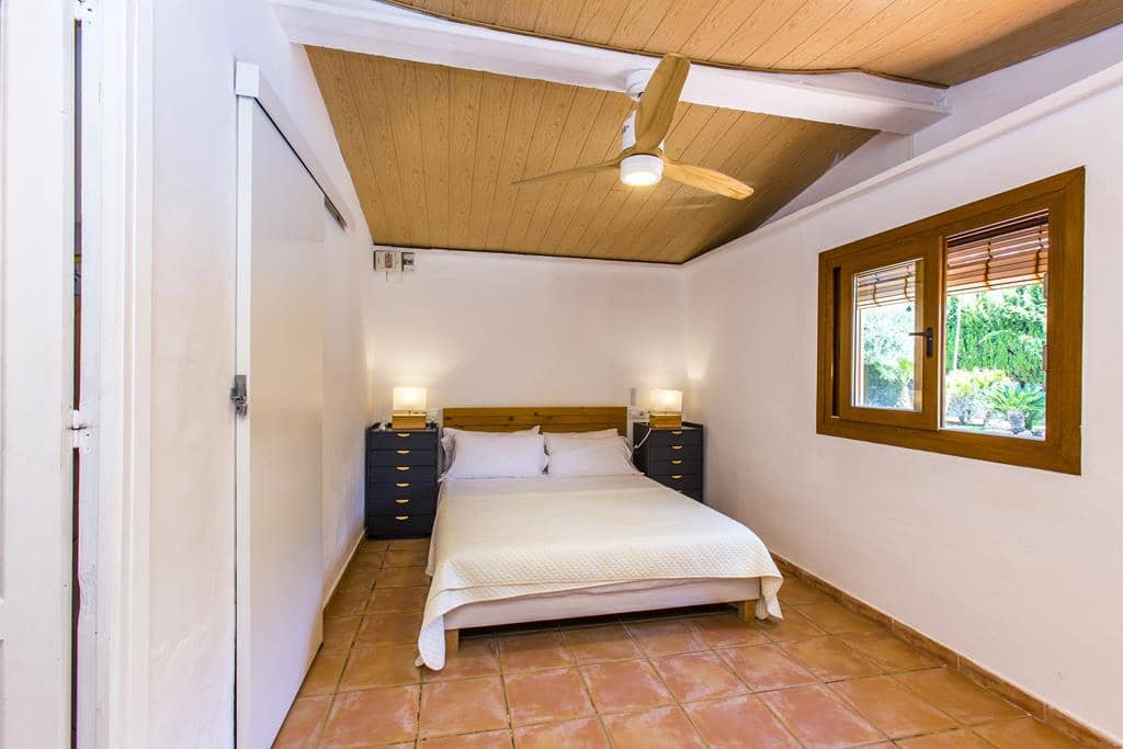Chalet de 5 habitaciones en Dénia en venta con piscina garaje - 1.045.000 € (Ref: 8525116)