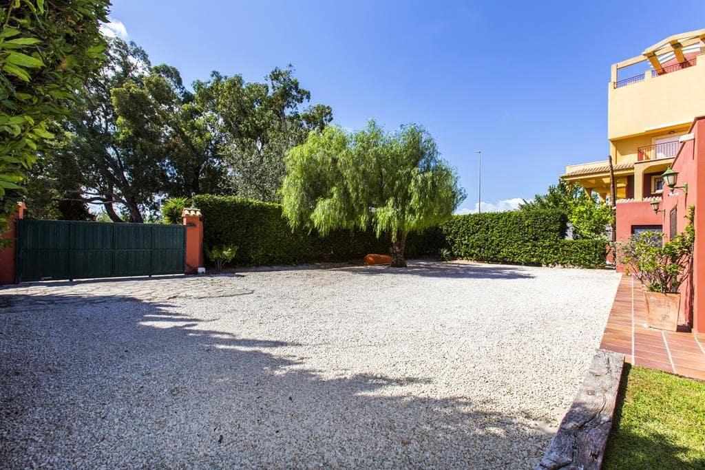 Chalet de 5 habitaciones en Dénia en venta con piscina garaje - 1.045.000 € (Ref: 8525116)