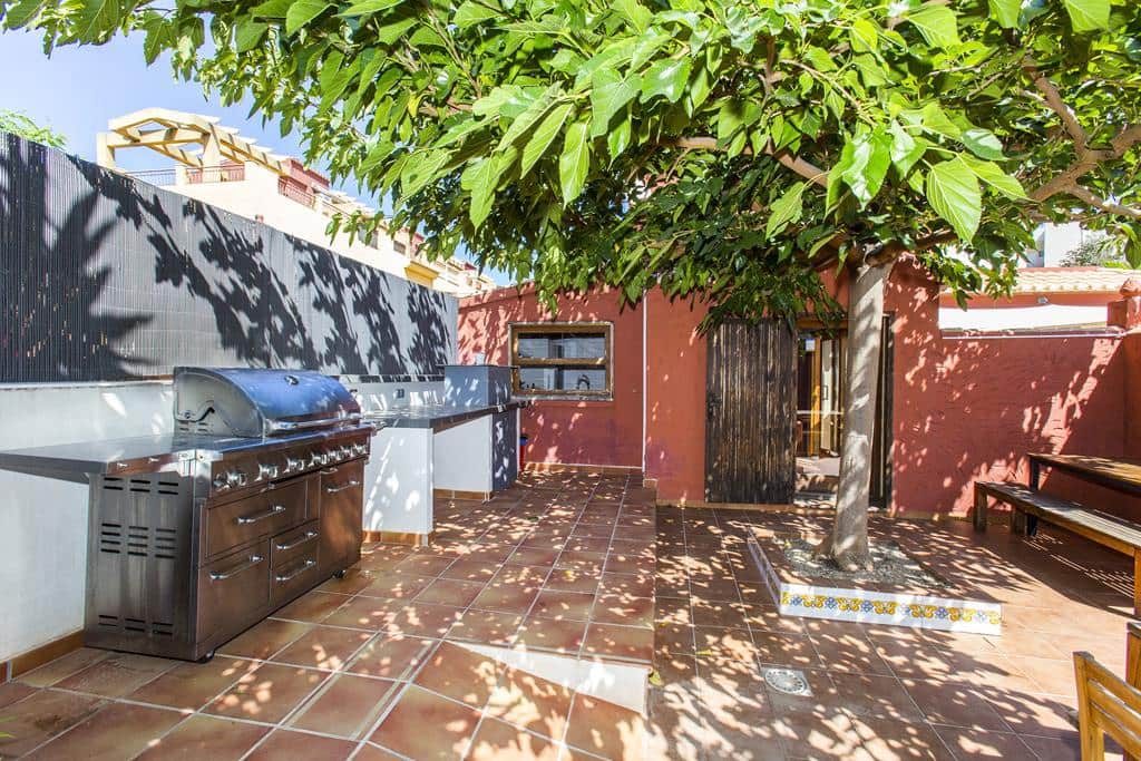 Chalet de 5 habitaciones en Dénia en venta con piscina garaje - 1.045.000 € (Ref: 8525116)