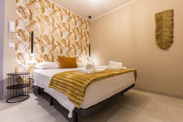 5 bedroom Apartment for sale in Dénia - € 935,000 (Ref: 8581632)