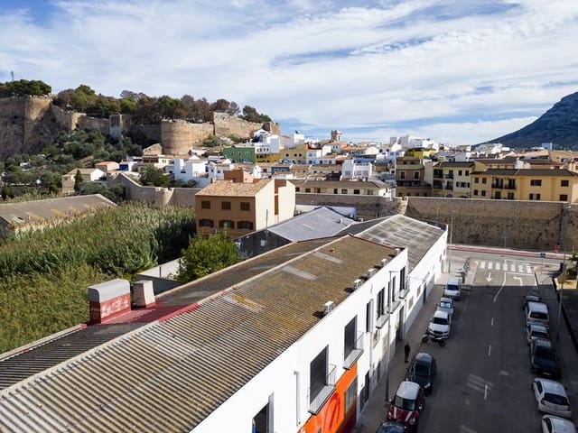 5 bedroom Apartment for sale in Dénia - € 935,000 (Ref: 8581632)