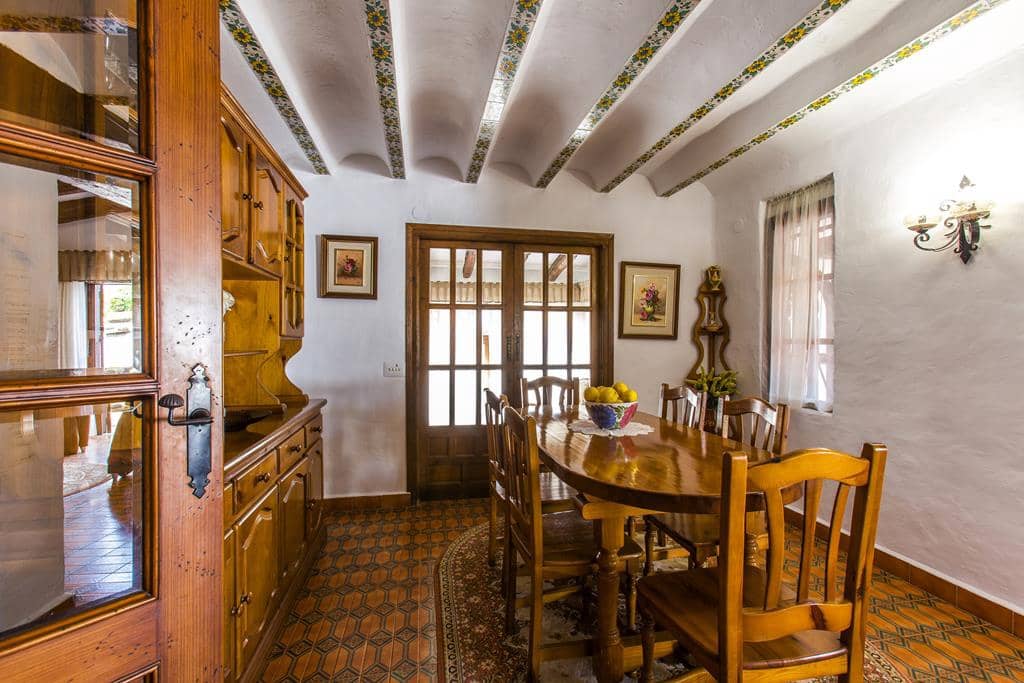 3 bedroom Villa for sale in Denia with pool garage - € 580,000 (Ref: 8621004)