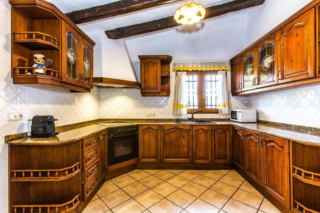 3 bedroom Villa for sale in Denia with pool garage - € 580,000 (Ref: 8621004)