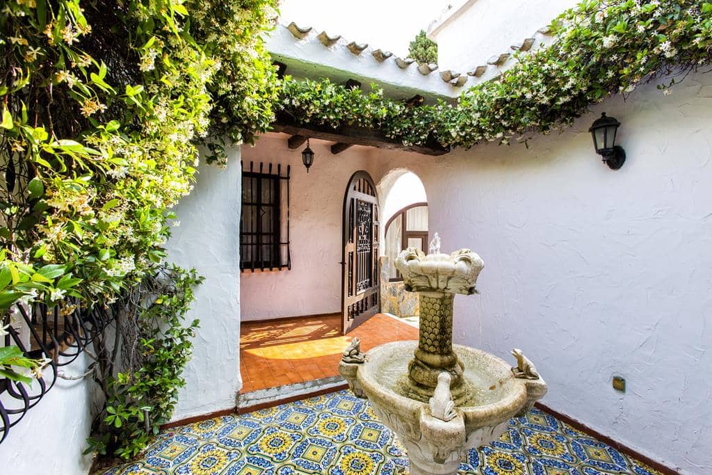 3 bedroom Villa for sale in Denia with pool garage - € 580,000 (Ref: 8621004)