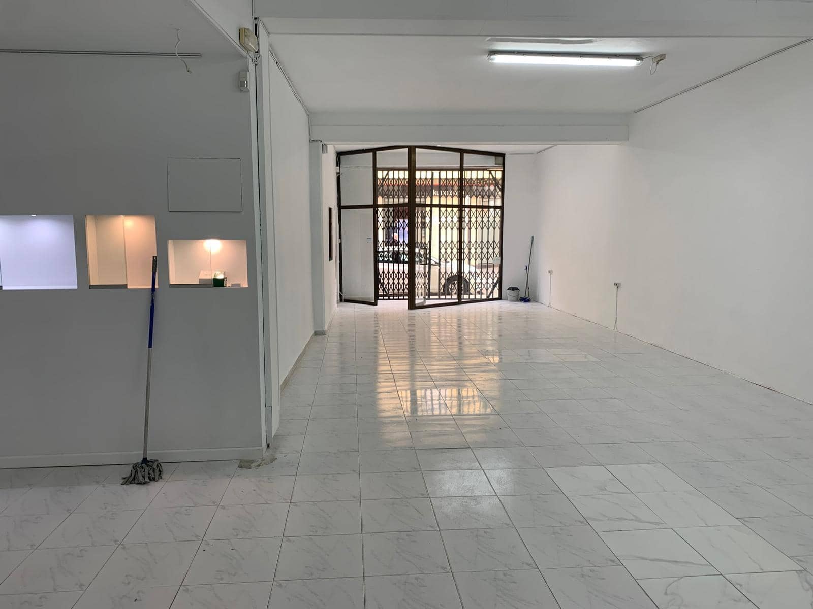 Local Commercial à vendre à Denia avec garage - 275 000 € (Ref: 8769678)