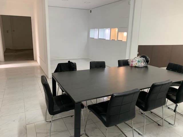 Local Commercial à vendre à Dénia avec garage - 275 000 € (Ref: 8769678)