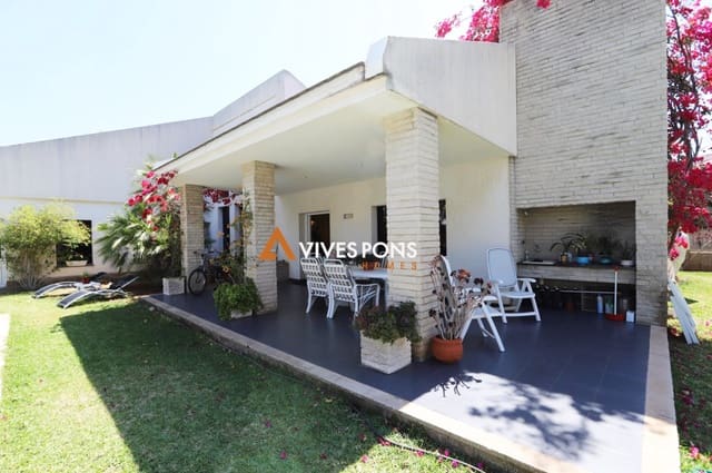 4 Zimmer Villa zu verkaufen in Dénia mit Pool Garage - 1.190.000 € (Ref: 8772791)