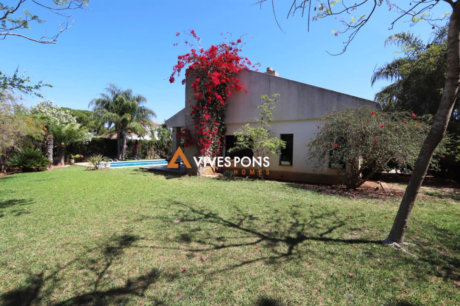 4 sovrum Villa till salu i Denia med pool garage - 1 190 000 € (Ref: 8772791)