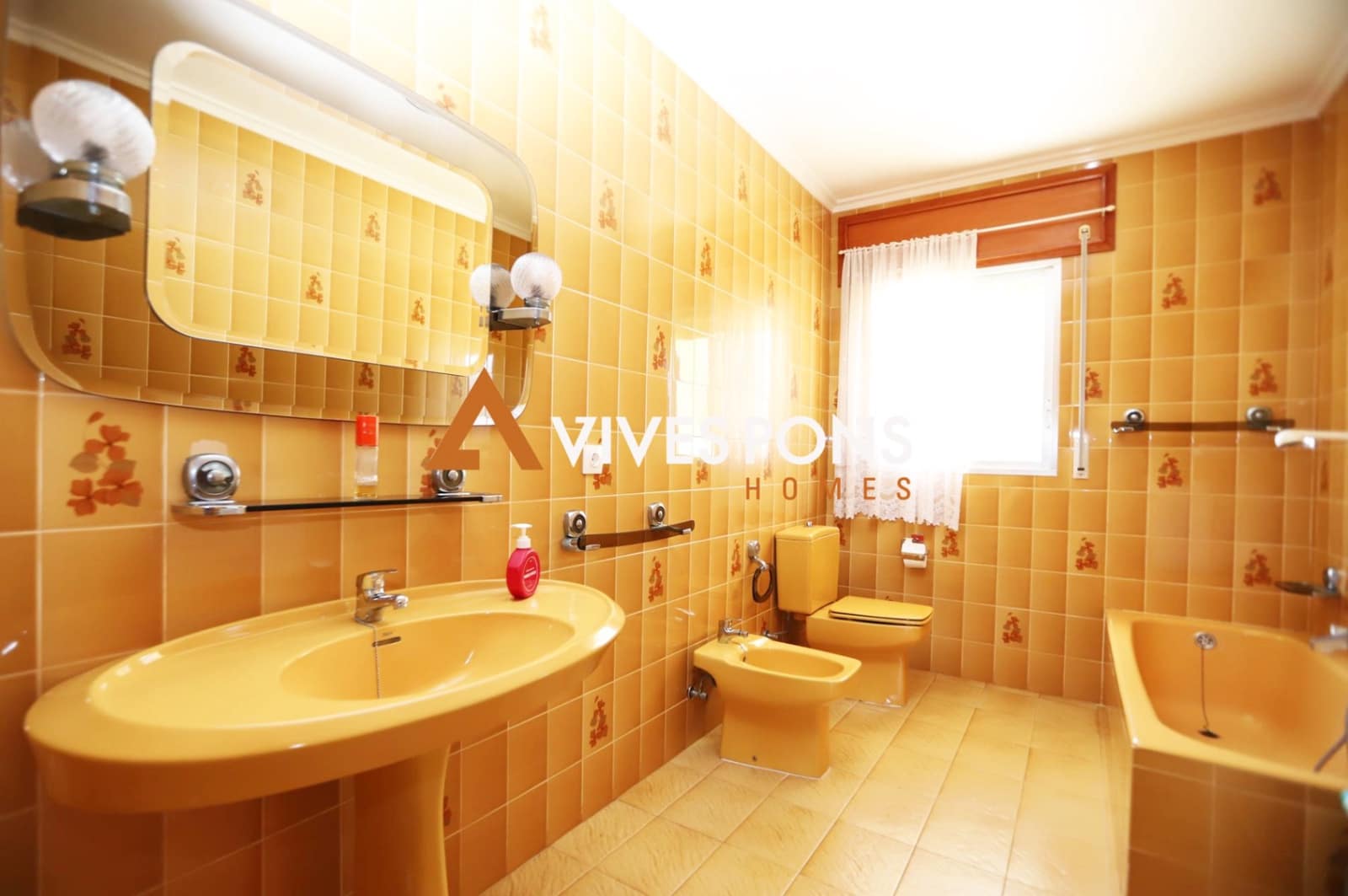 4 bedroom Villa for sale in Denia with pool garage - € 1,100,000 (Ref: 8774828)