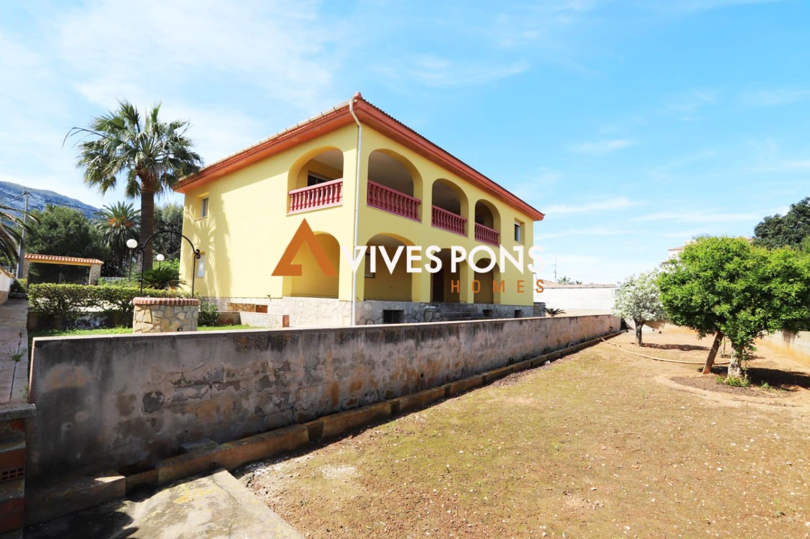 4 bedroom Villa for sale in Denia with pool garage - € 1,100,000 (Ref: 8774828)