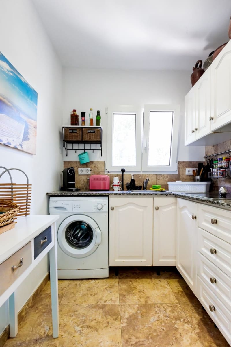 3 sypialnia Willa na sprzedaż w Denia z basenem garażem - 628 000 € (Ref: 8820848)