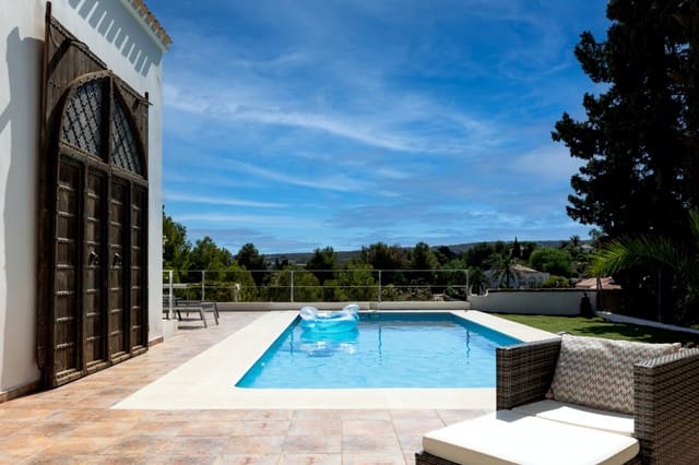 3 sypialnia Willa na sprzedaż w Dénia z basenem garażem - 628 000 € (Ref: 8820848)