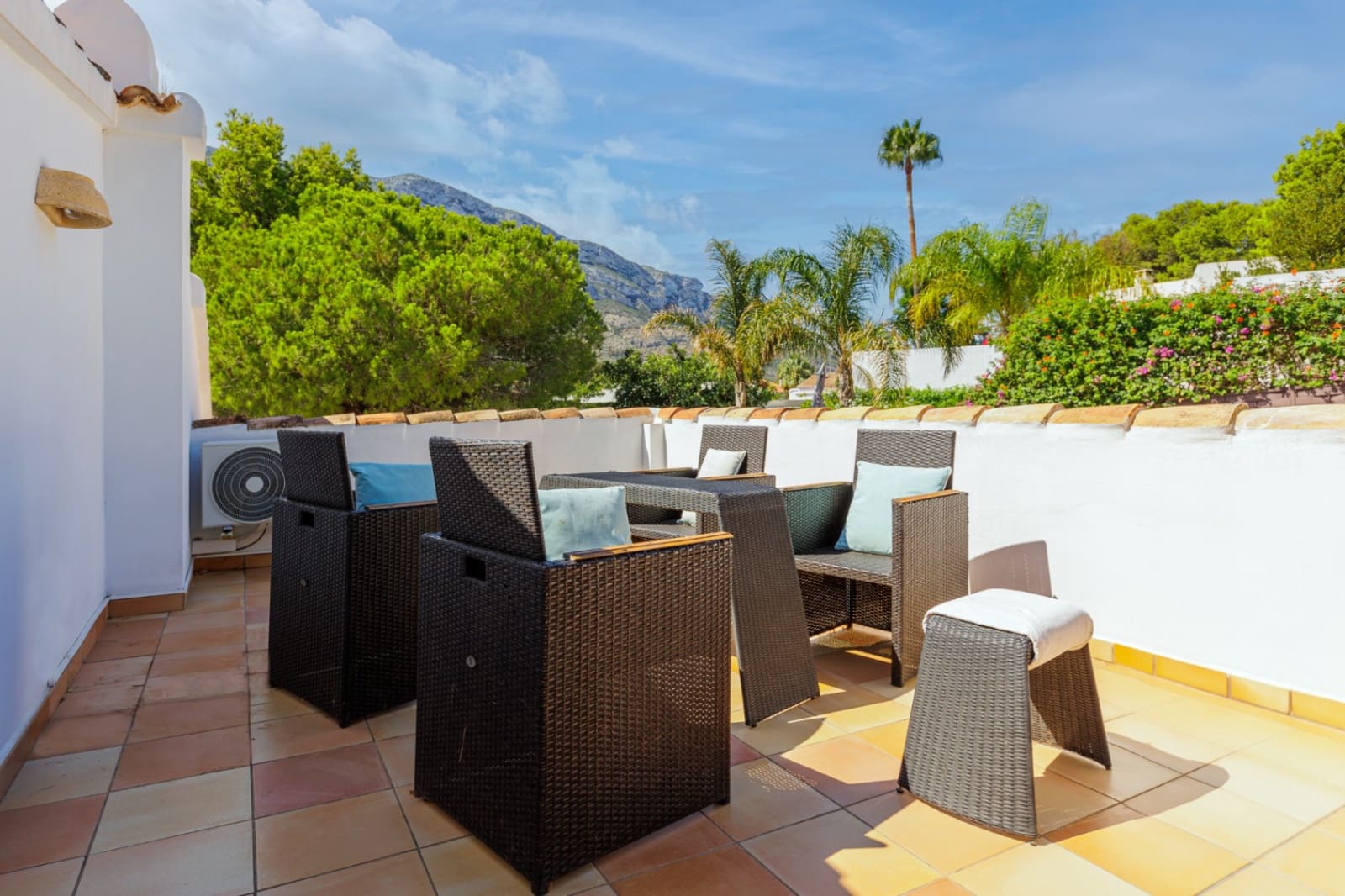 3 sypialnia Willa na sprzedaż w Denia z basenem garażem - 628 000 € (Ref: 8820848)