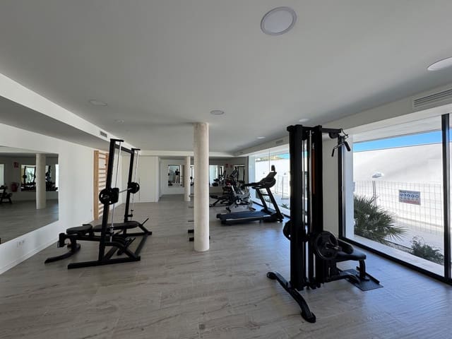 3 bedroom Apartment for sale in Pedreguer with pool garage - € 665,000 (Ref: 8830376)