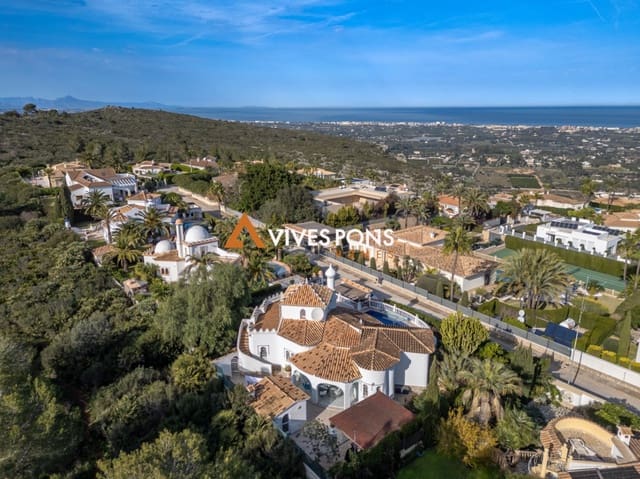 4 slaapkamer Villa te koop in Dénia met zwembad garage - € 890.000 (Ref: 8848672)