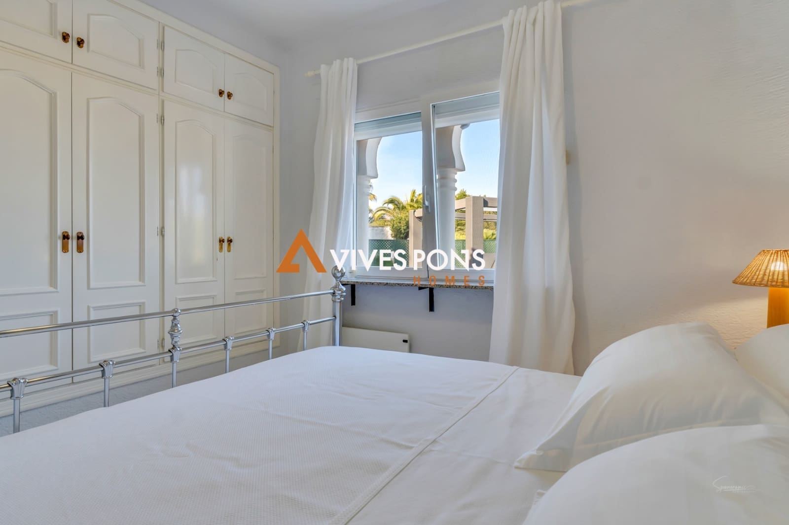 4 bedroom Villa for sale in Denia with pool garage - € 890,000 (Ref: 8848672)